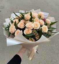 Букет Кремовые розы Латте в Бабаюрте