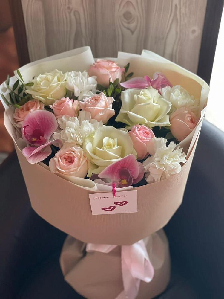 Букет цветов из: Орхидеи, Розы и Гвоздики в Бабаюрте