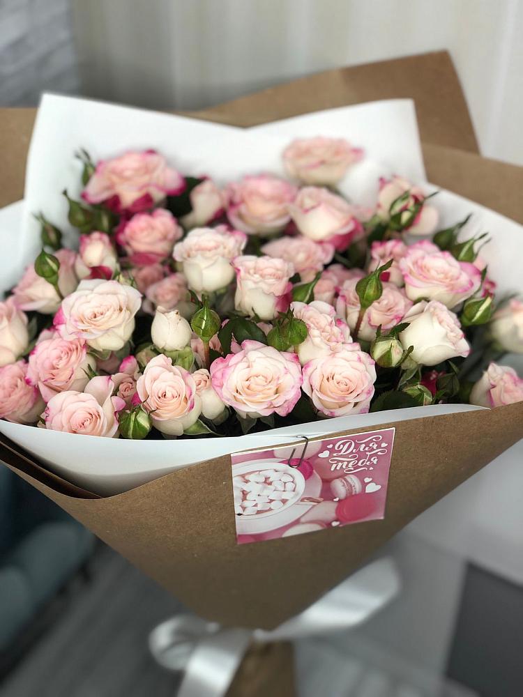 Букет цветов из: Розы в Бабаюрте