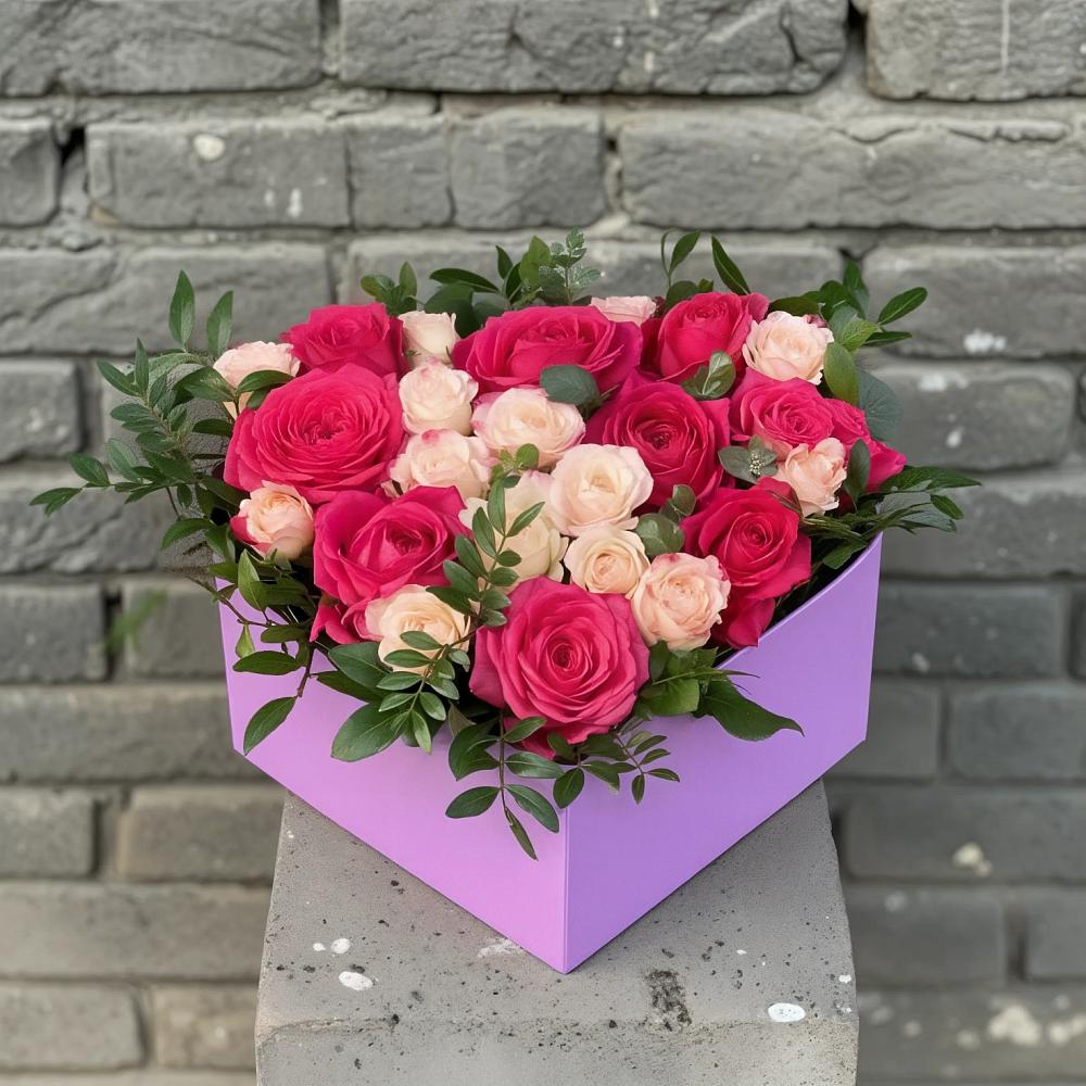 Цветочная композиция из Розы в коробке в Бабаюрте