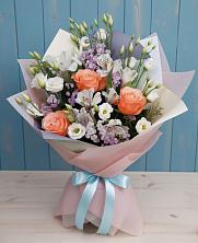 Букет цветов из:  Лизиантусы, Розы, Альстромерии и Гипсофила в Бабаюрте