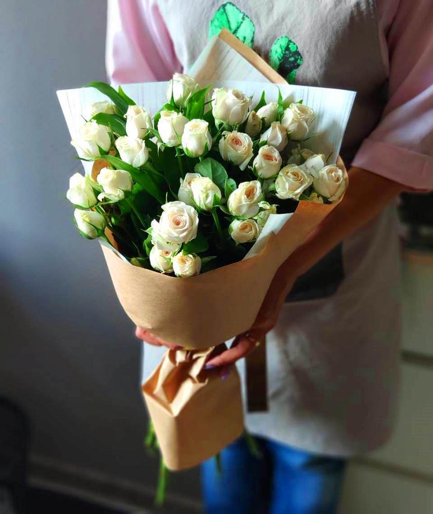 Букет цветов из: Розы в Бабаюрте