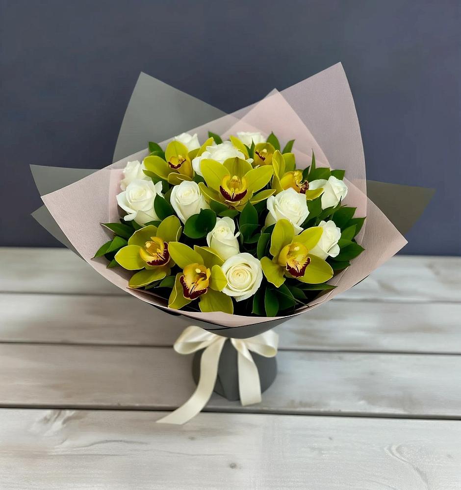 Букет цветов из: Орхидеи и Розы в Бабаюрте