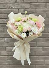Букет цветов из:  Гвоздики, Розы, Лизиантусы и Хризантемы в Бабаюрте