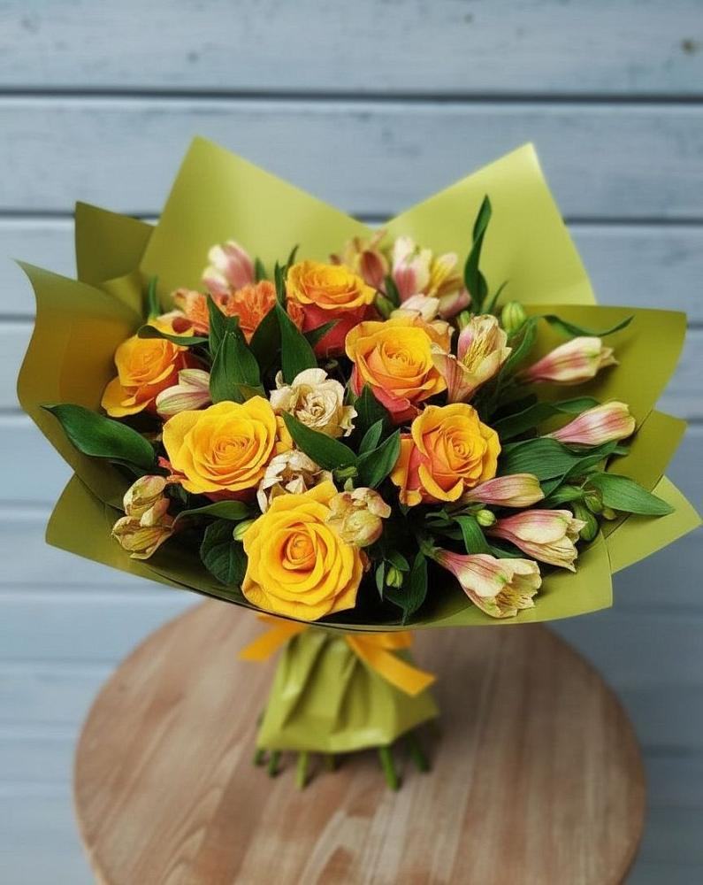 Букет цветов из: Альстромерии и Розы в Бабаюрте