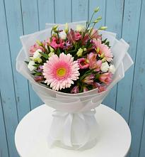 Букет цветов из:  Герберы, Альстромерии и Лизиантусы в Бабаюрте
