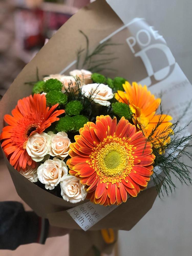 Букет цветов из: Герберы, Хризантемы и Розы в Бабаюрте